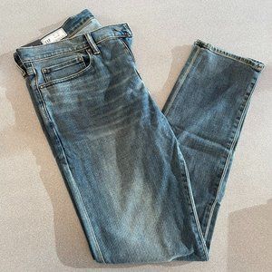 NWT Men’s Gap Slim Jeans